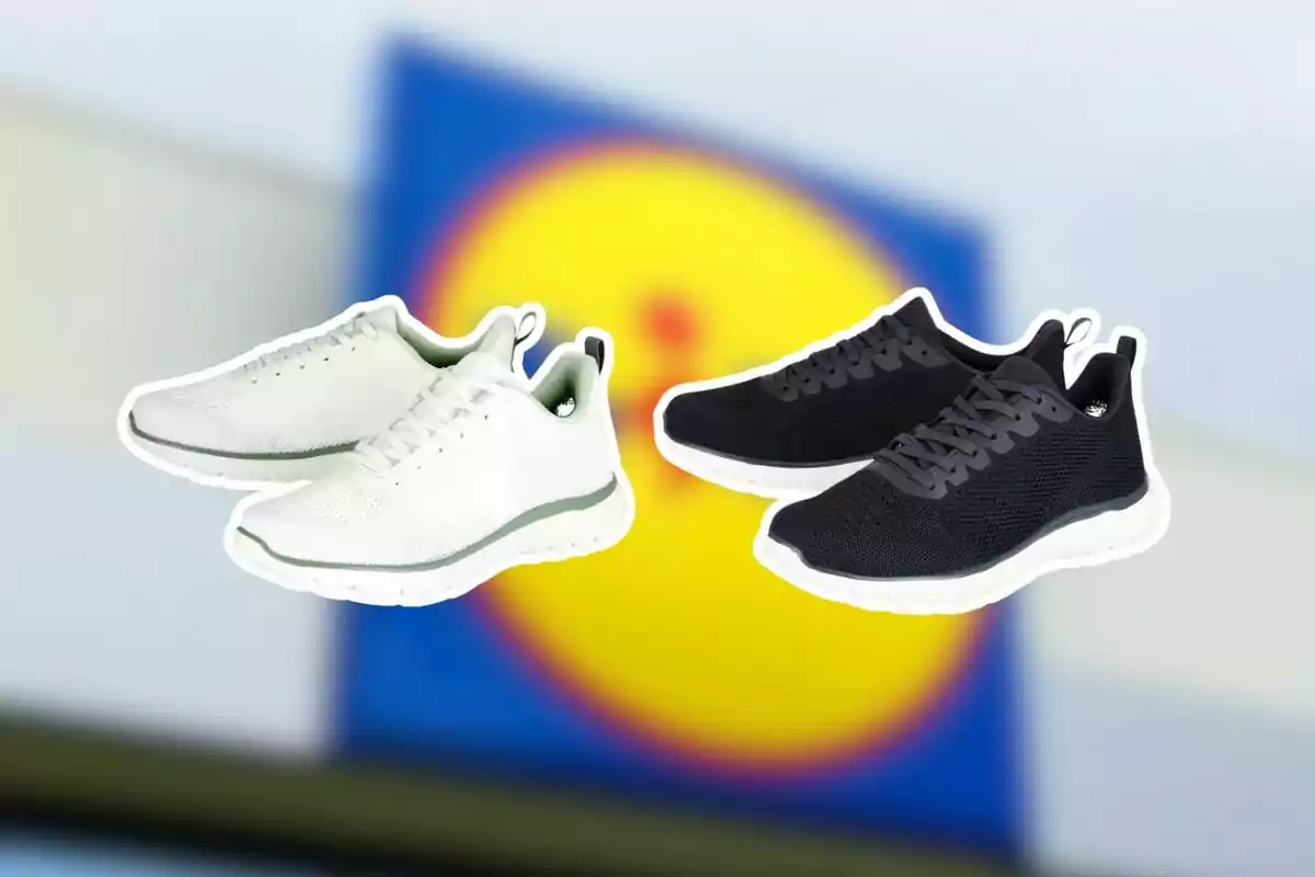 Dos pares de tenis deportivos, uno blanco y otro negro, sobre un fondo desenfocado con los colores azul y amarillo de un letrero. Dos pares de tenis deportivos, uno blanco y otro negro, sobre un fondo desenfocado con los colores azul y amarillo de un letrero.