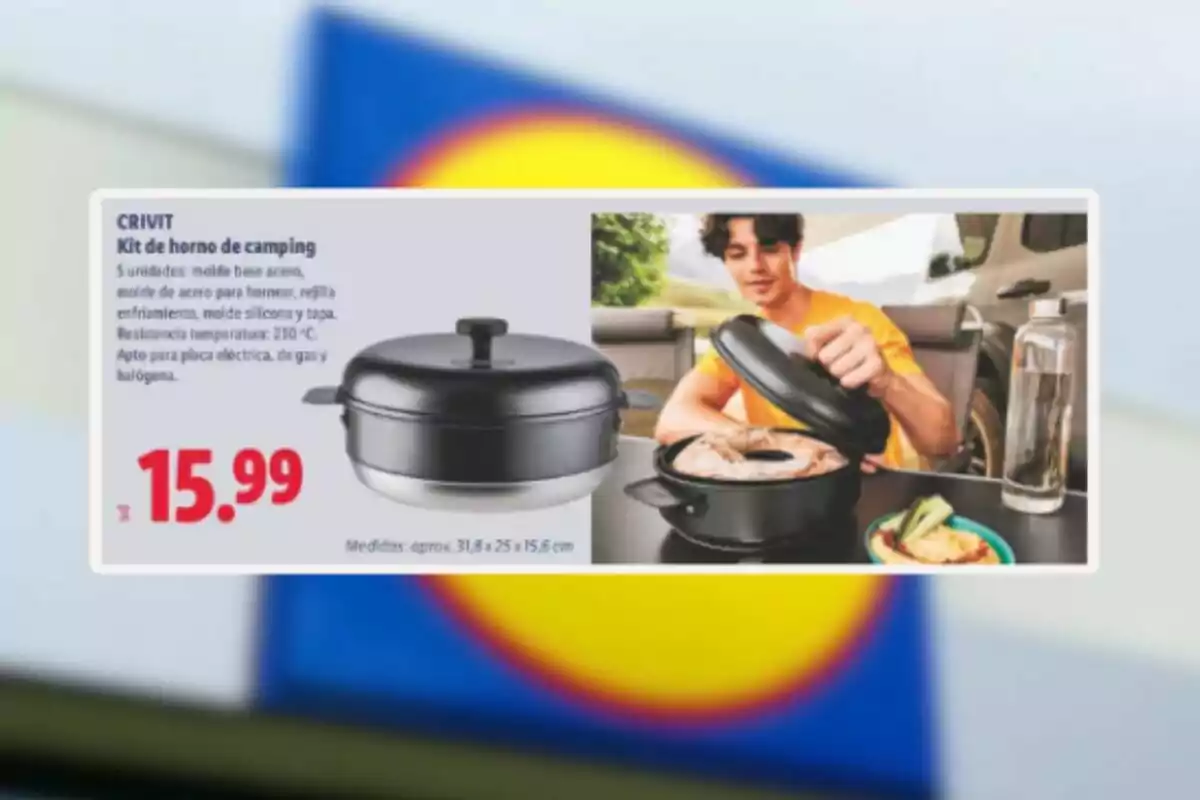 Publicitat d’un kit de forn de càmping Crivit amb un preu de 15,99 euros, inclou una imatge d’un jove utilitzant el forn portàtil en una taula a l’aire lliure al costat d’una ampolla d’aigua i un plat amb menjar. Publicitat d’un kit de forn de càmping Crivit amb un preu de 15,99 euros, inclou una imatge d’un jove utilitzant el forn portàtil en una taula a l’aire lliure al costat d’una ampolla d’aigua i un plat amb menjar.