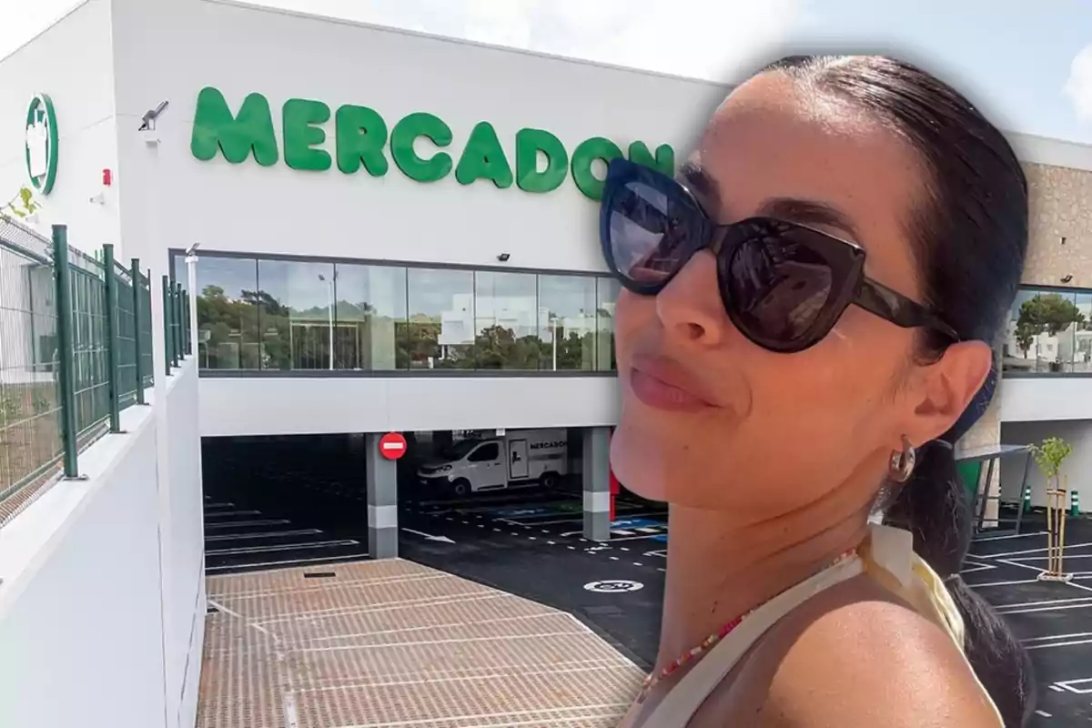 Una mujer con gafas de sol posa frente a un supermercado Mercadona en un día soleado. Una mujer con gafas de sol posa frente a un supermercado Mercadona en un día soleado.