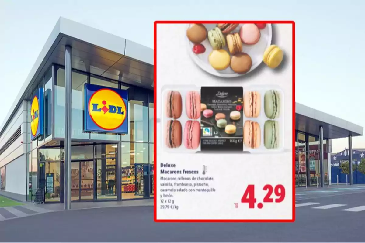 Façana d’una botiga Lidl amb un anunci de macarons frescos de diferents sabors a un preu de 4,29 euros Façana d’una botiga Lidl amb un anunci de macarons frescos de diferents sabors a un preu de 4,29 euros