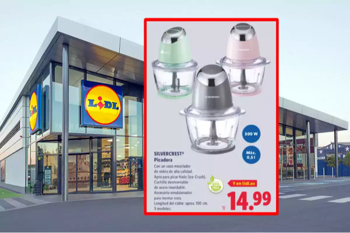 Façana d’una botiga Lidl amb un anunci de picadores Silvercrest en tres colors diferents i preu de 14,99 euros Façana d’una botiga Lidl amb un anunci de picadores Silvercrest en tres colors diferents i preu de 14,99 euros