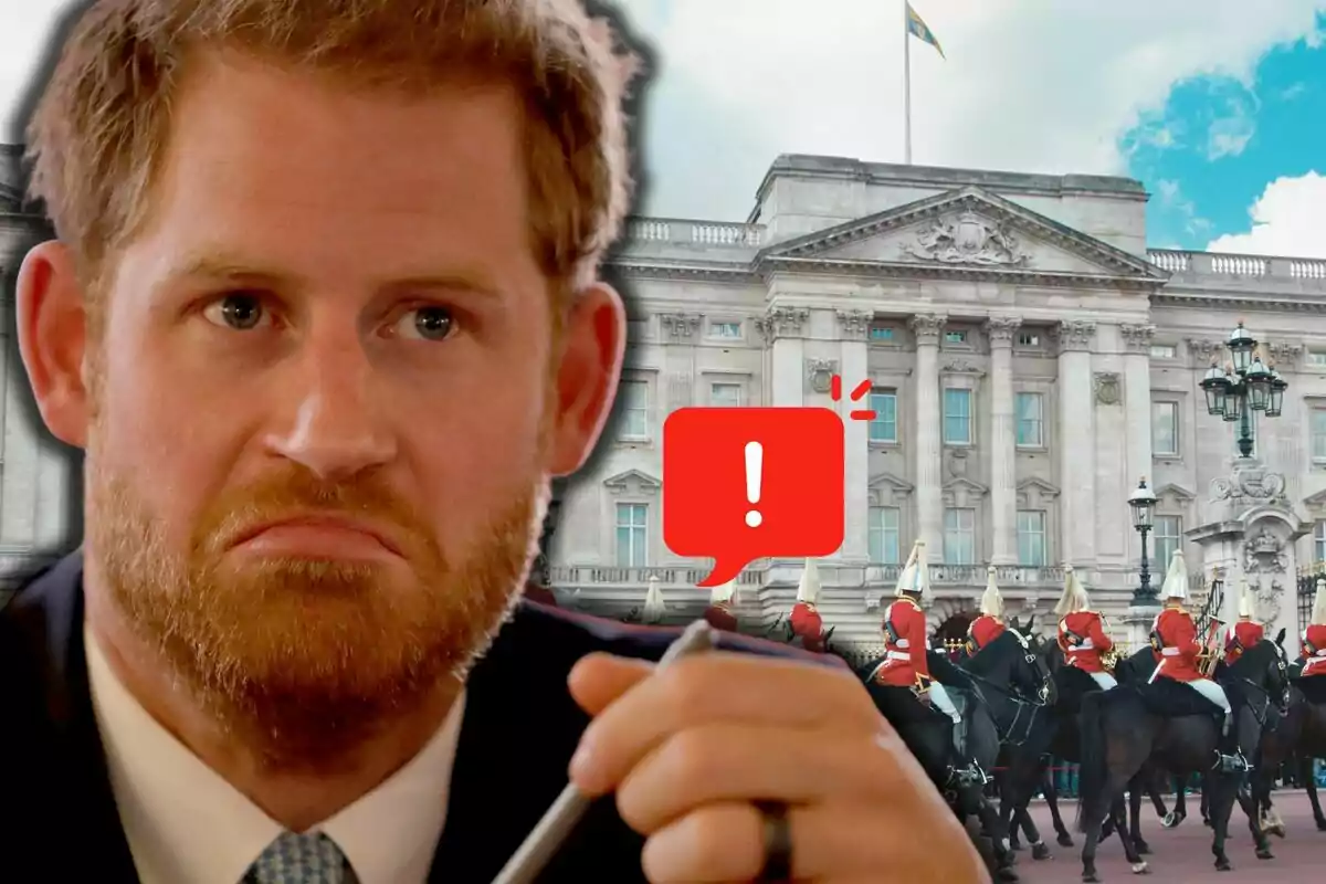El príncep Harry amb expressió seriosa en primer pla i al fons un edifici històric amb guàrdies a cavall i una icona d’advertència vermella.