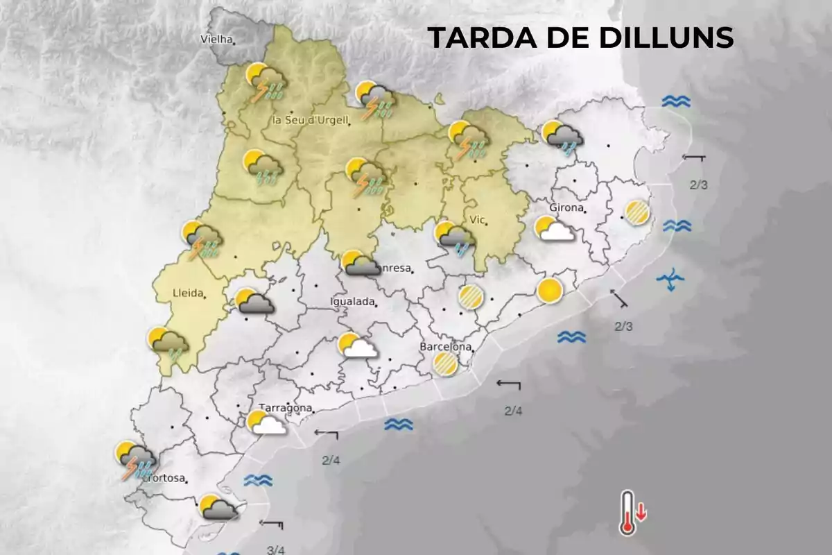 Mapa meteorològic de Catalunya per a la tarda de dilluns amb tempestes i pluges al nord i a l’oest, núvols al centre i sol a la costa Mapa meteorològic de Catalunya per a la tarda de dilluns amb tempestes i pluges al nord i a l’oest, núvols al centre i sol a la costa