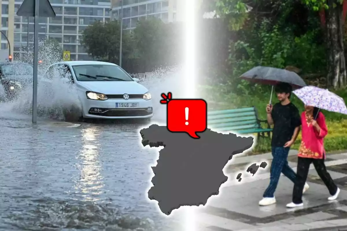 Un coche circula por una calle inundada mientras dos personas caminan bajo la lluvia con paraguas y un mapa de España con un símbolo de advertencia aparece en el centro.