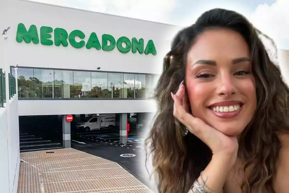 Una dona somrient, que és la farmacèutica María Carmen Padilla Sequera, apareix en primer pla amb un supermercat Mercadona de fons. Una dona somrient, que és la farmacèutica María Carmen Padilla Sequera, apareix en primer pla amb un supermercat Mercadona de fons.