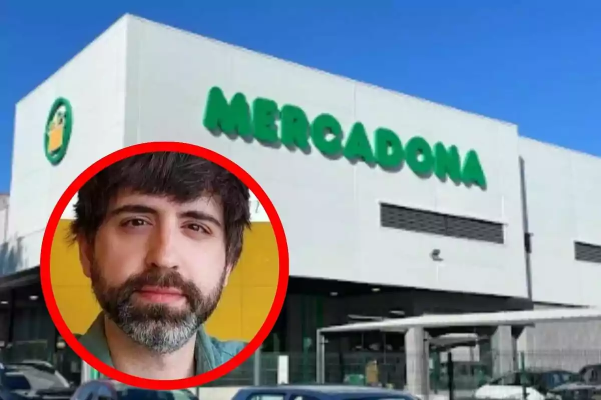 Façana d’un supermercat Mercadona amb el rostre d’un home emmarcat en un cercle vermell en primer pla Façana d’un supermercat Mercadona amb el rostre d’un home emmarcat en un cercle vermell en primer pla
