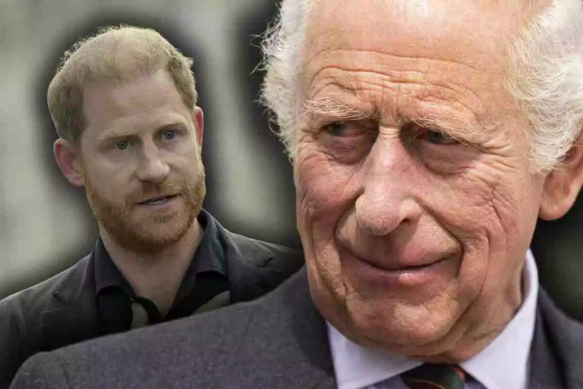 Dos homes de diferents edats apareixen a la imatge, el rei Carles III en primer pla amb cabells canosos i expressió seriosa, i el seu fill, el príncep Harry, al fons amb barba pèl-roja i mirada atenta. Dos homes de diferents edats apareixen a la imatge, el rei Carles III en primer pla amb cabells canosos i expressió seriosa, i el seu fill, el príncep Harry, al fons amb barba pèl-roja i mirada atenta.