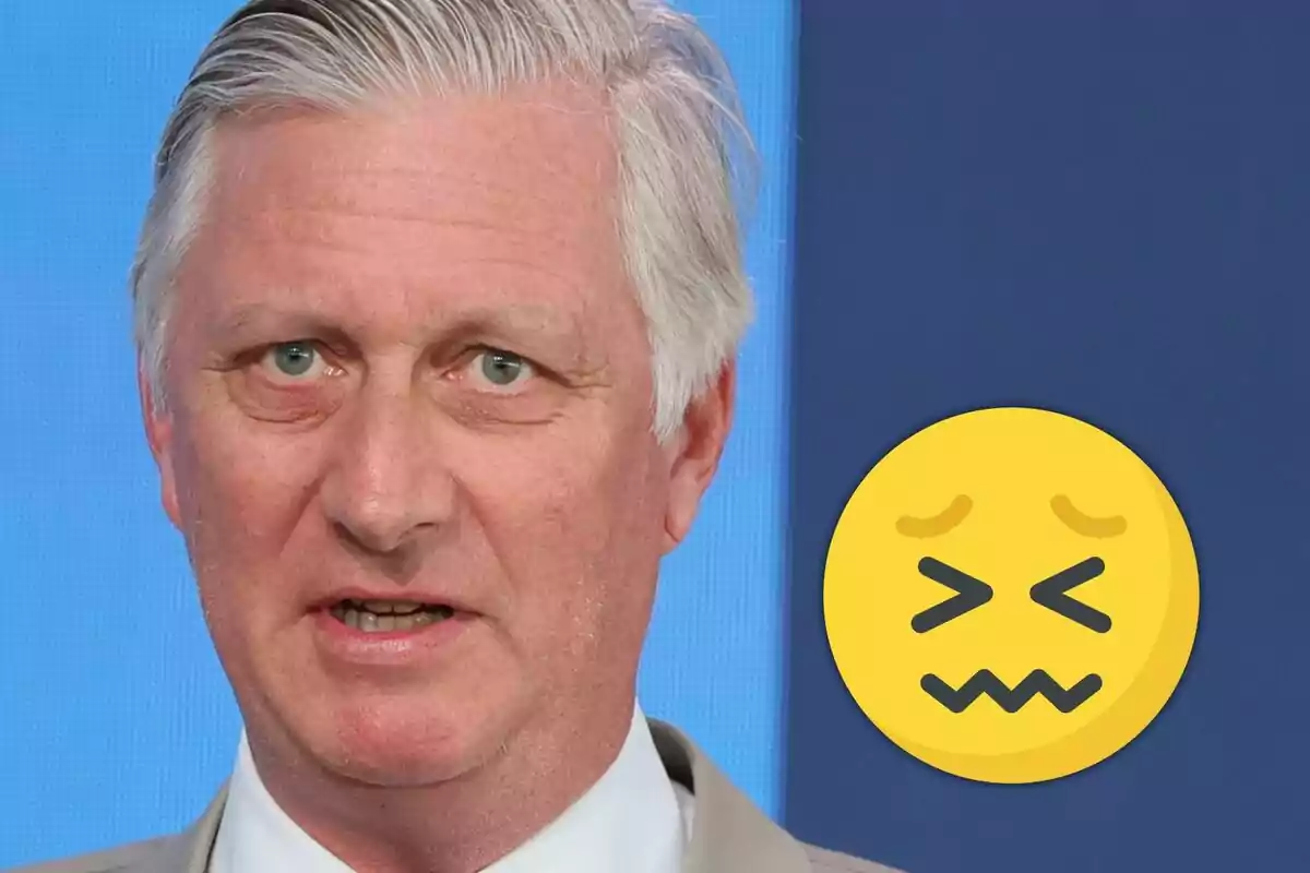 Felip de Bèlgica amb expressió seriosa al costat d’un emoji groc amb cara d’incomoditat Felip de Bèlgica amb expressió seriosa al costat d’un emoji groc amb cara d’incomoditat