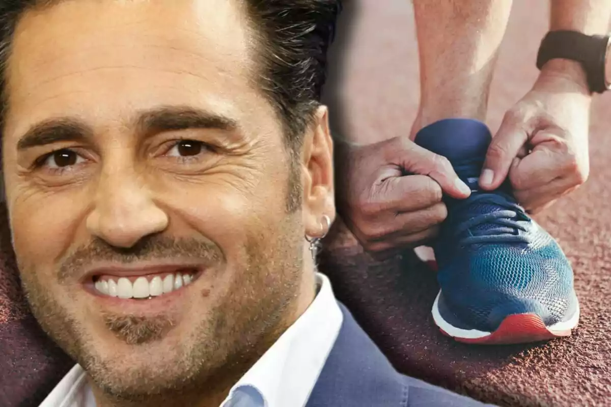 David Bustamante somrient en primer pla amb el fons d’una persona lligant-se els cordons d’una sabatilla esportiva blava David Bustamante somrient en primer pla amb el fons d’una persona lligant-se els cordons d’una sabatilla esportiva blava