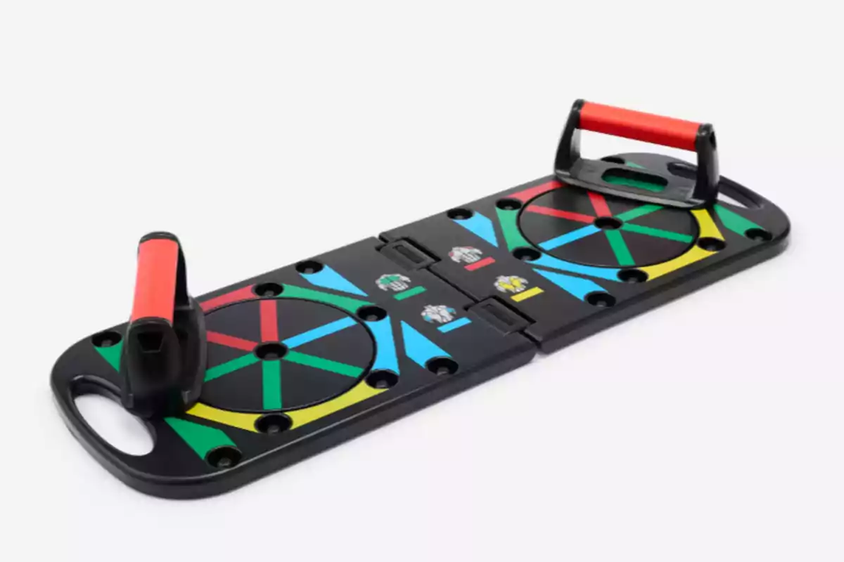 Taula d’exercicis per a flexions amb anses desmuntables i colors per a diferents posicions de mans