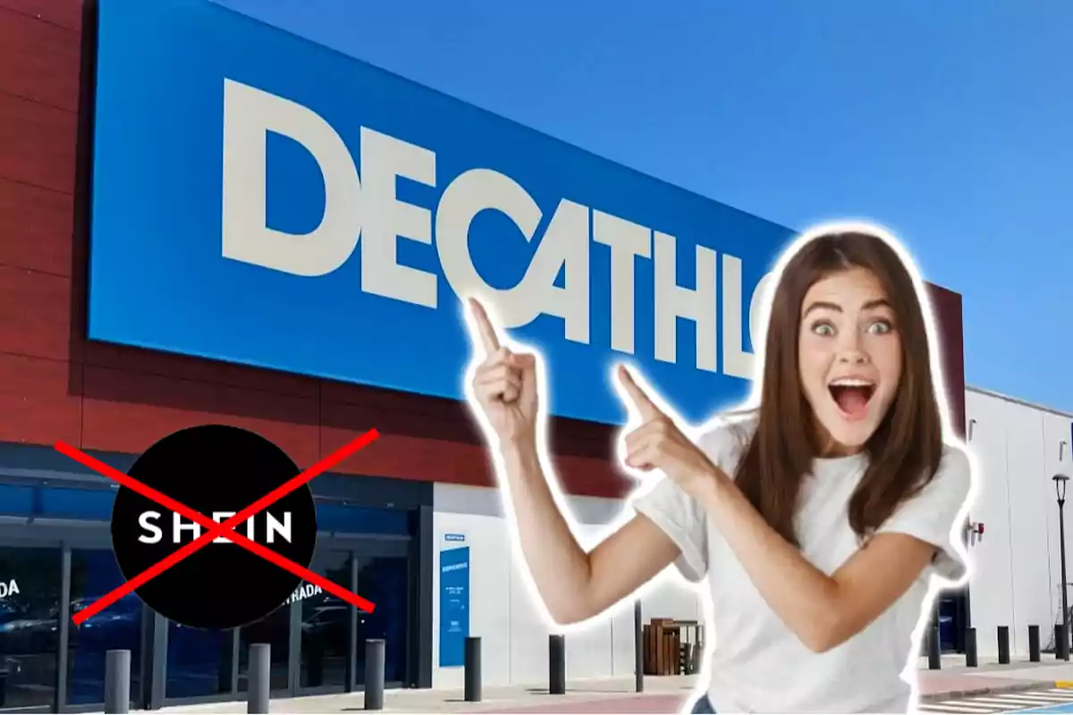 Dona somrient assenyalant el rètol de Decathlon amb un logotip de Shein ratllat a la cantonada inferior esquerra