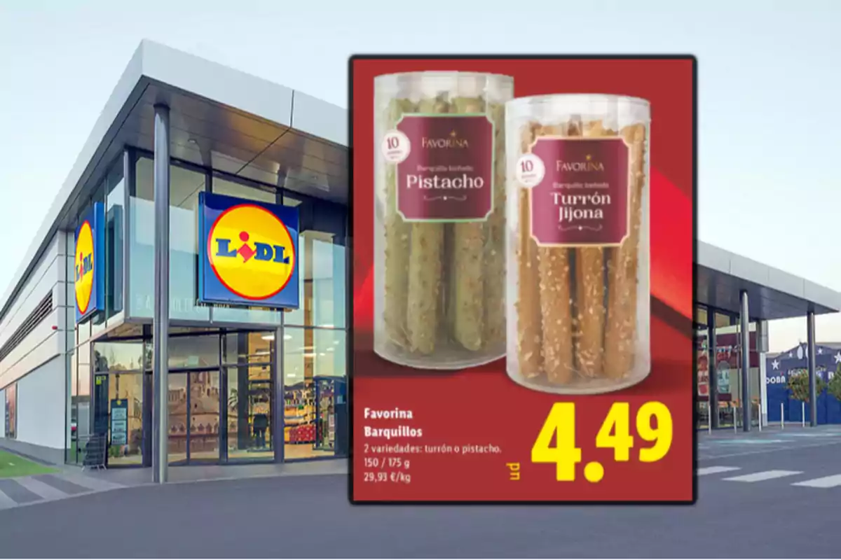 Entrada de un supermercado Lidl con un cartel promocional de barquillos Favorina en dos sabores, pistacho y turrón Jijona, a un precio de 4.49 euros Entrada de un supermercado Lidl con un cartel promocional de barquillos Favorina en dos sabores, pistacho y turrón Jijona, a un precio de 4.49 euros
