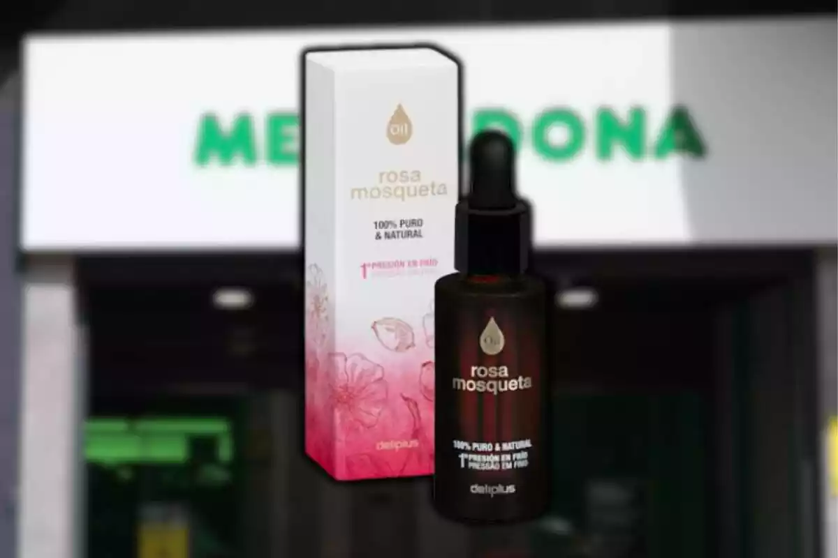 Muntatge amb botiga Mercadona i pot d´oli rosa mosqueta Muntatge amb botiga Mercadona i pot d´oli rosa mosqueta