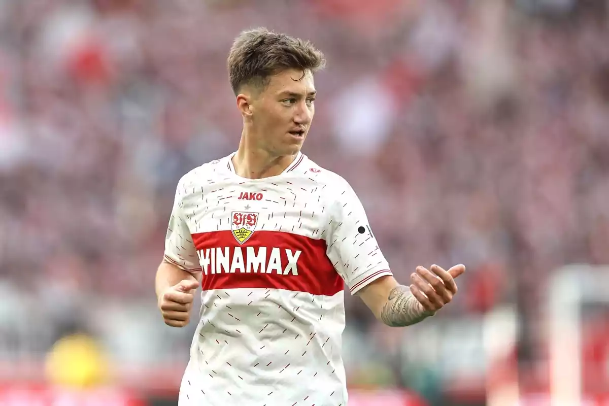 Angelo Stiller en un partido