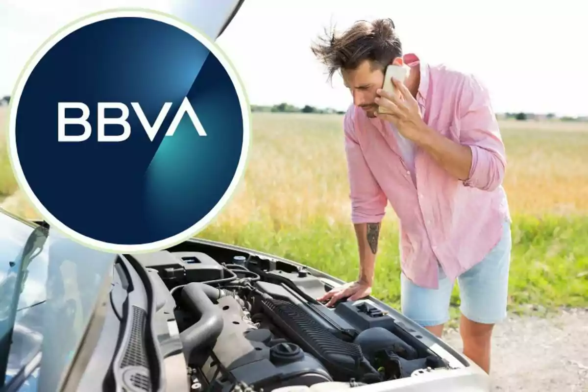 Un home parlant per telèfon mentre revisa el motor del cotxe avariat en un camp, amb el logotip de BBVA superposat a la imatge. Un home parlant per telèfon mentre revisa el motor del cotxe avariat en un camp, amb el logotip de BBVA superposat a la imatge.