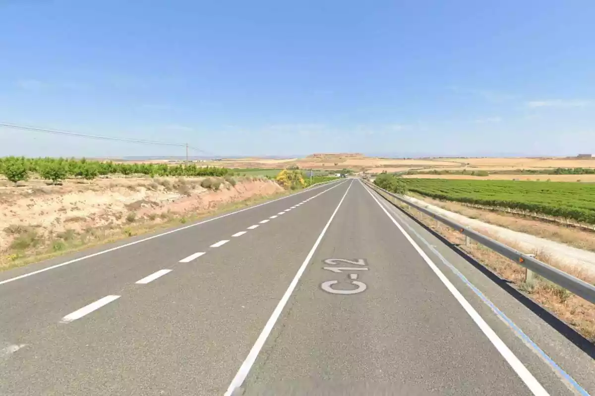 La carretera C-12 en el seu pas per Alfés, Lleida