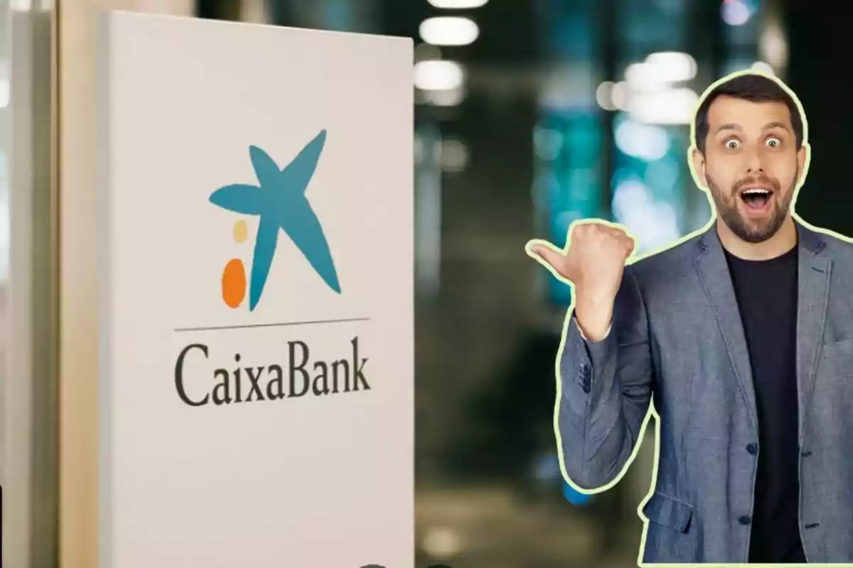 Un home sorprès assenyala un cartell de CaixaBank.