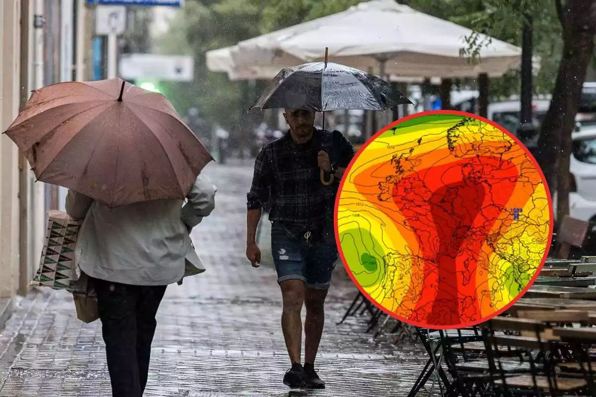 Muntatge d'un carrer amb dues persones amb paraigües perquè està plovent, una està d'esquena i l'altra de cara