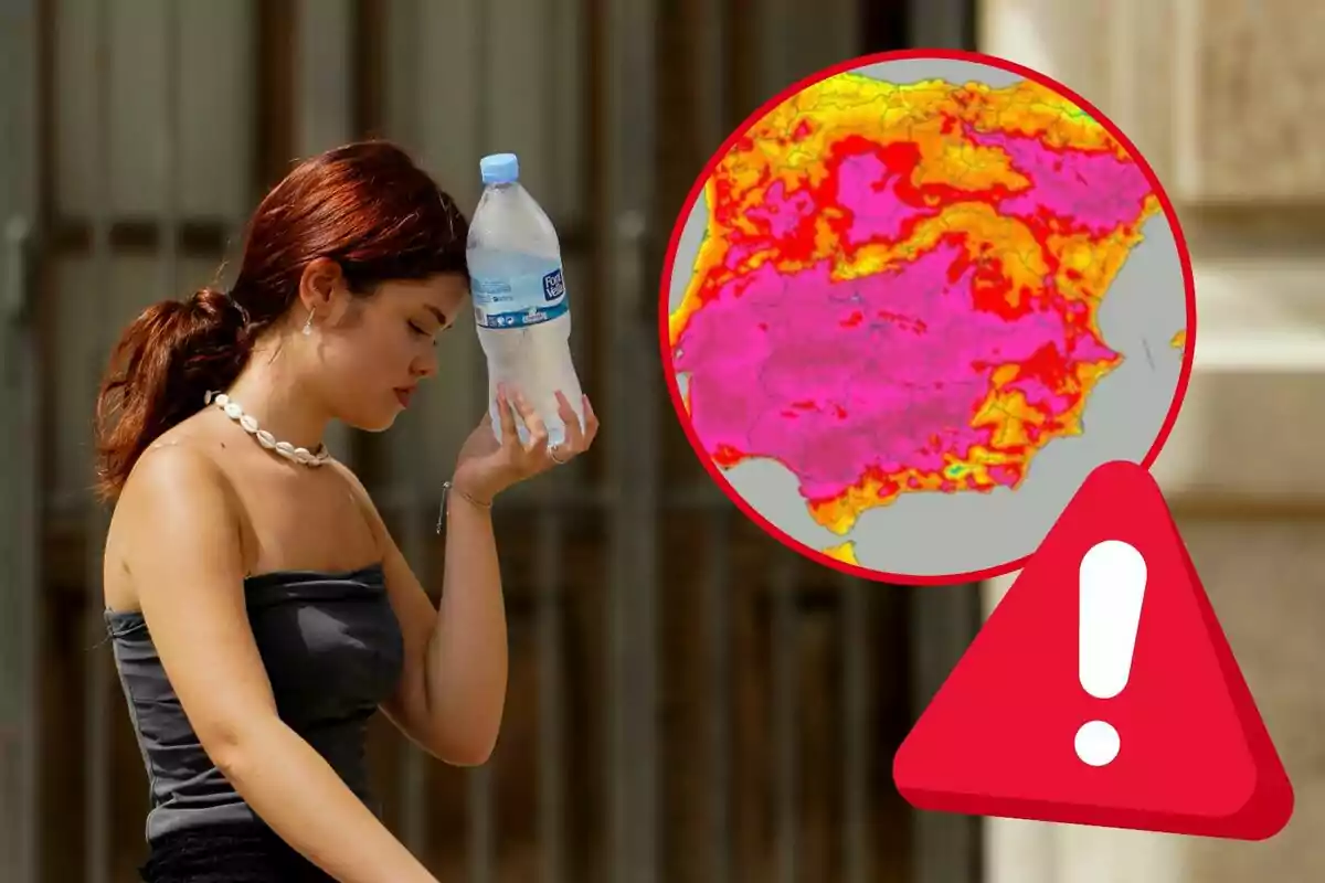 Dona jove es refresca amb una ampolla d’aigua al cap mentre un mapa de calor intens i un senyal d’advertència apareixen a la imatge.