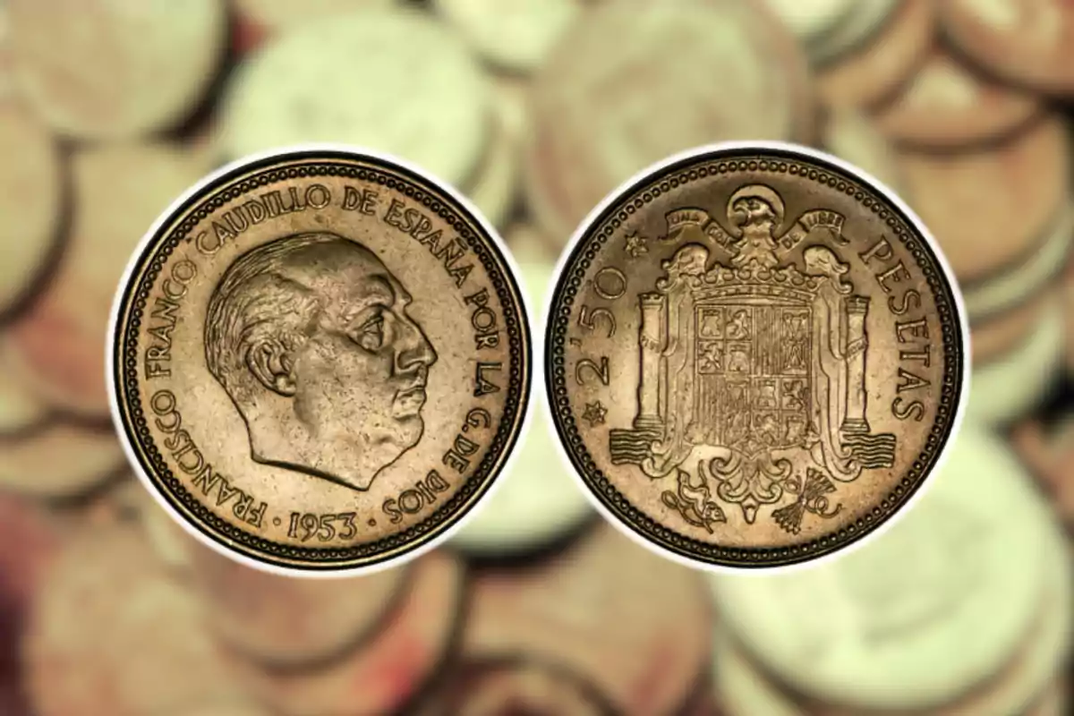 Moneda de 2,50 pessetes d'Espanya del 1953 amb la imatge de Francisco Franco i l'escut d'Espanya. Moneda de 2,50 pessetes d'Espanya del 1953 amb la imatge de Francisco Franco i l'escut d'Espanya.
