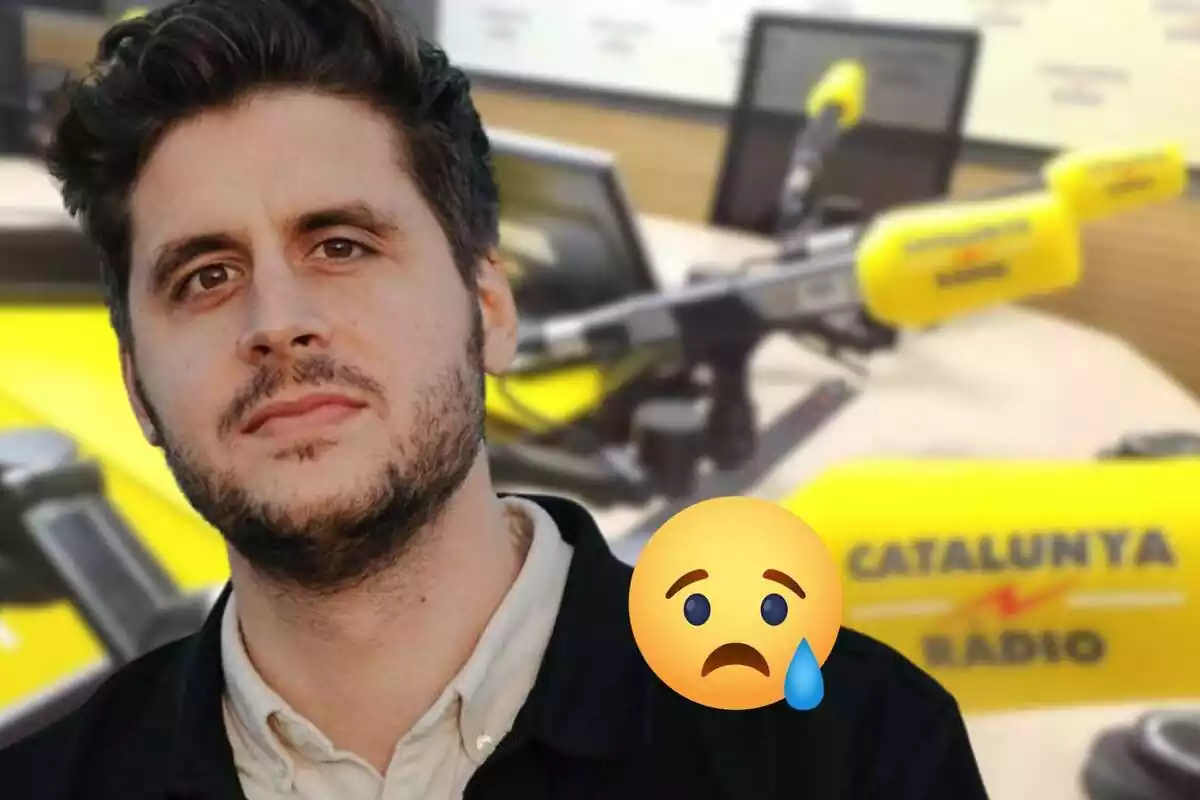 Fotomuntatge de Roger Escapa amb l'estudi de Catalunya Ràdio de fons i una emoticona amb cara trista
