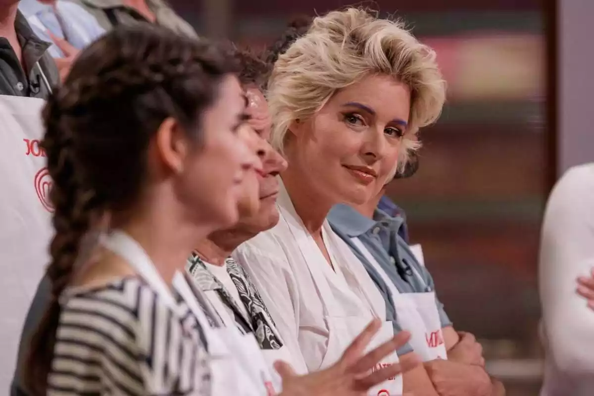 Foto de Tania Llasera amb els seus companys al programa 'MasterChef Celebrity' de RTVE