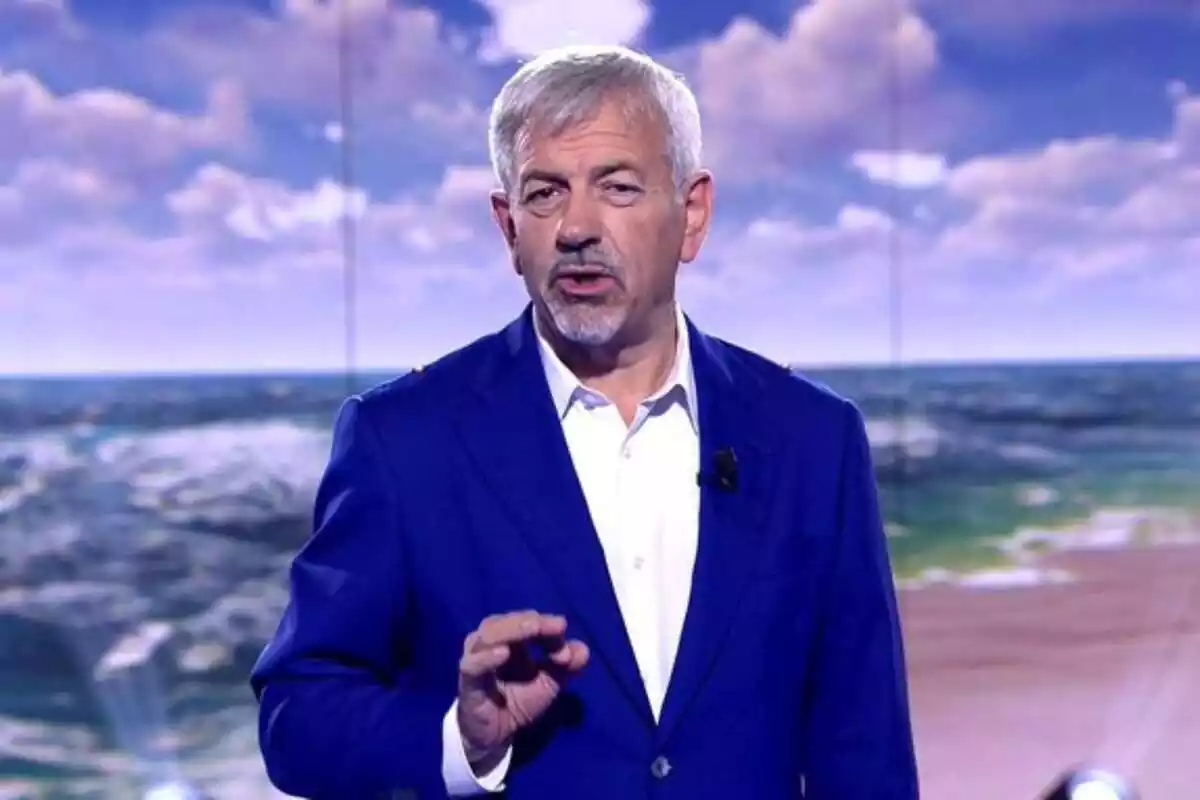 Carlos Sobera en la gala de 'Supervivientes 2023' del programa del dia 25 de maig de 2023