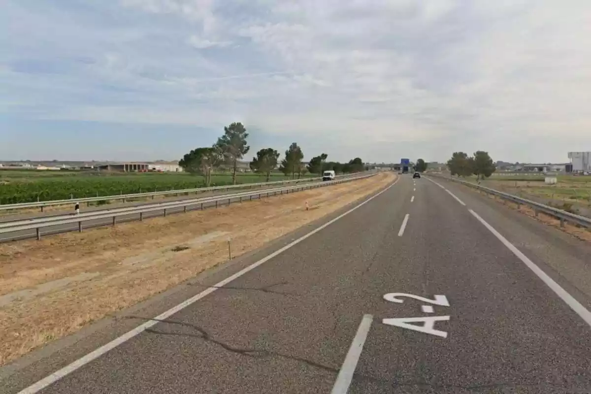 La carretera A-2 en el seu pas per Alcarràs, Lleida