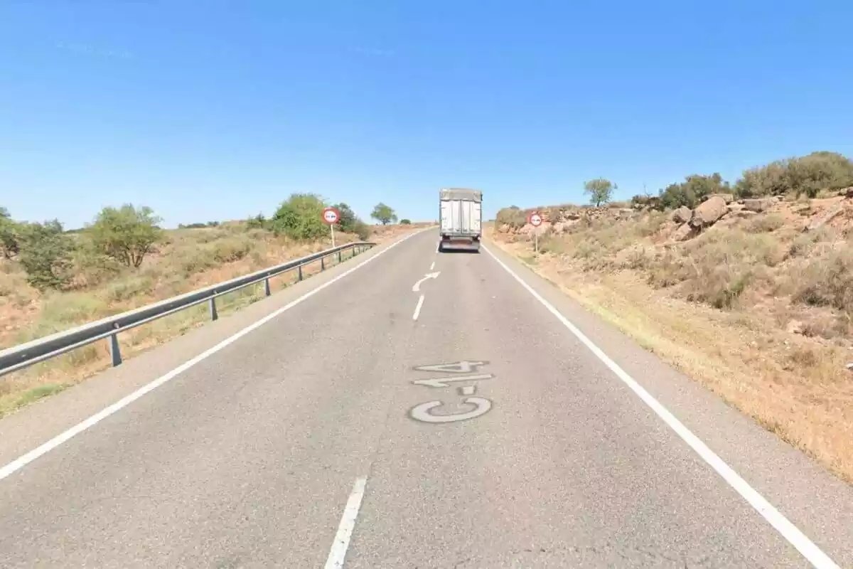 La carretera C-14 en el seu pas per Ossó de Sió
