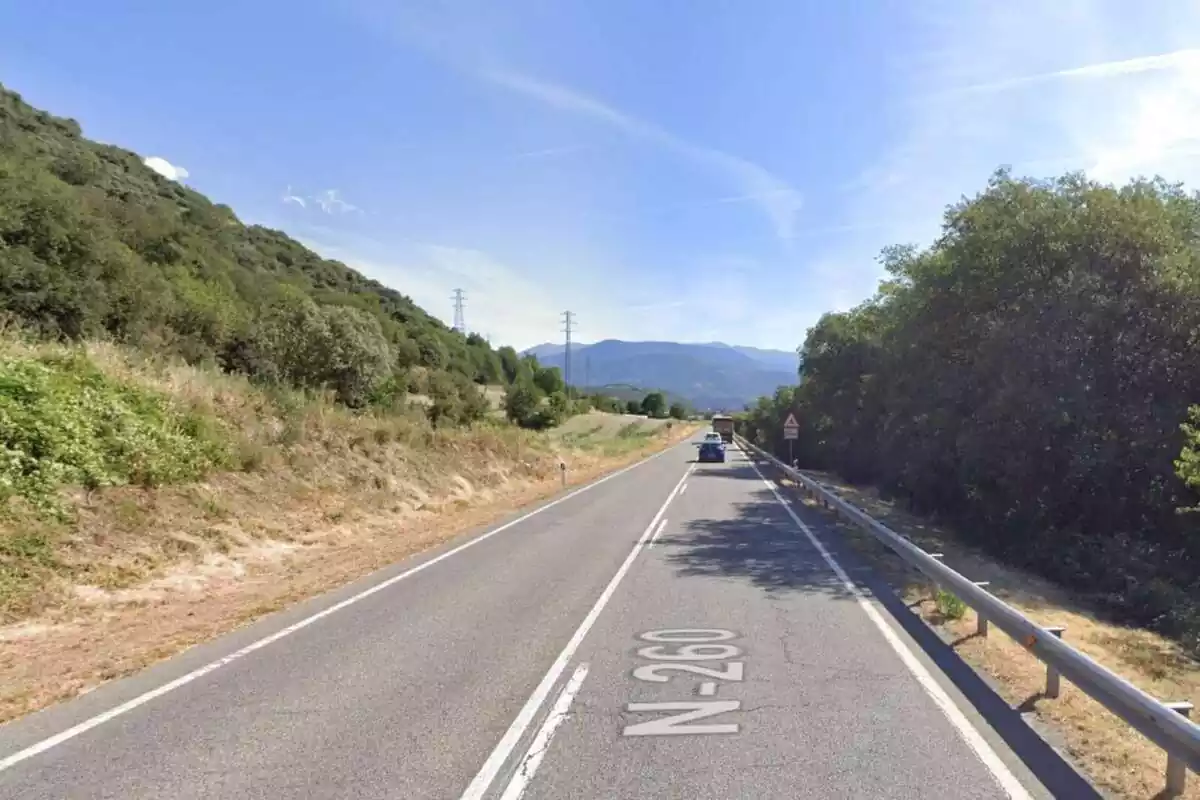 Imatge de la carretera N-260 en el seu pas per Ripoll