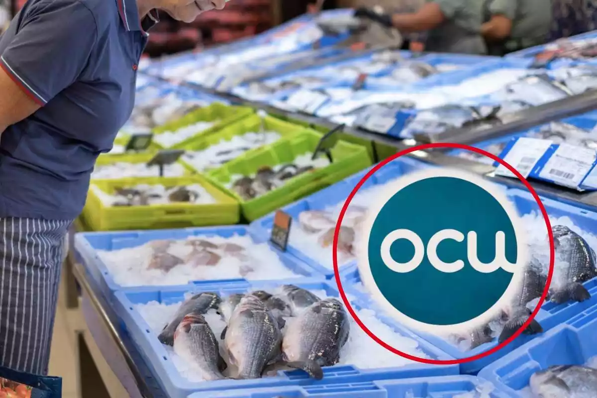 Logo de l'OCU en cercle vermell a la dreta sobre fons en què apareix senyora amb pantalons de ratlles i pol blaus abocada a un taulell de peix fresc