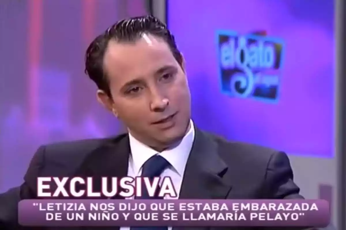 David Rocasolano, primo de la reina Letizia Ortiz, en una entrevista de televisión en la que reveló que ella estaría embarazada de un niño llamado Pelayo David Rocasolano, primo de la reina Letizia Ortiz, en una entrevista de televisión en la que reveló que ella estaría embarazada de un niño llamado Pelayo