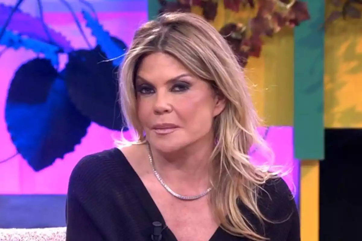 Captura de 'Fiesta' amb Makoke seria mirant a càmera el 14 de gener de 2024 Captura de 'Fiesta' amb Makoke seria mirant a càmera el 14 de gener de 2024