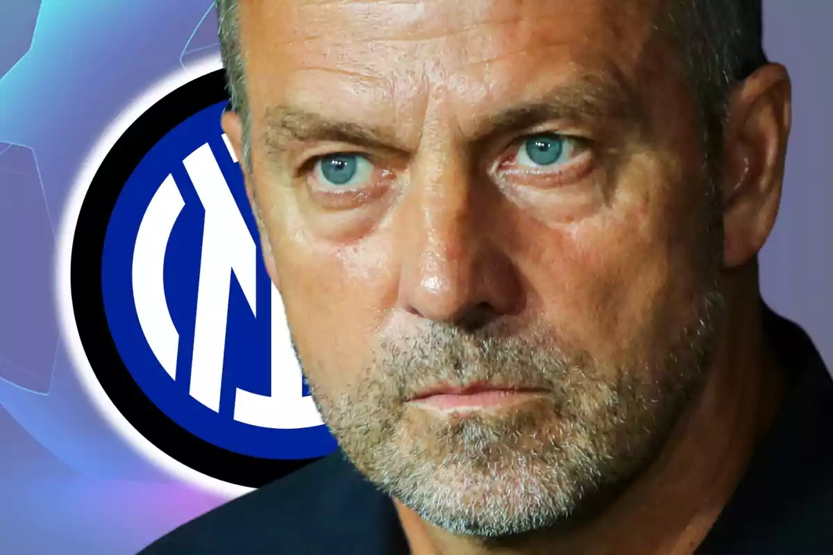 Hombre de mirada seria con barba y cabello corto frente al logo del Inter de Milán.