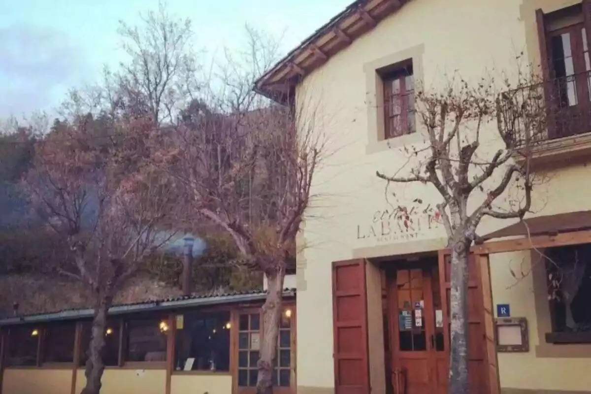 Foto de l'exterior del restaurant El Molí de la Barita al Montseny.