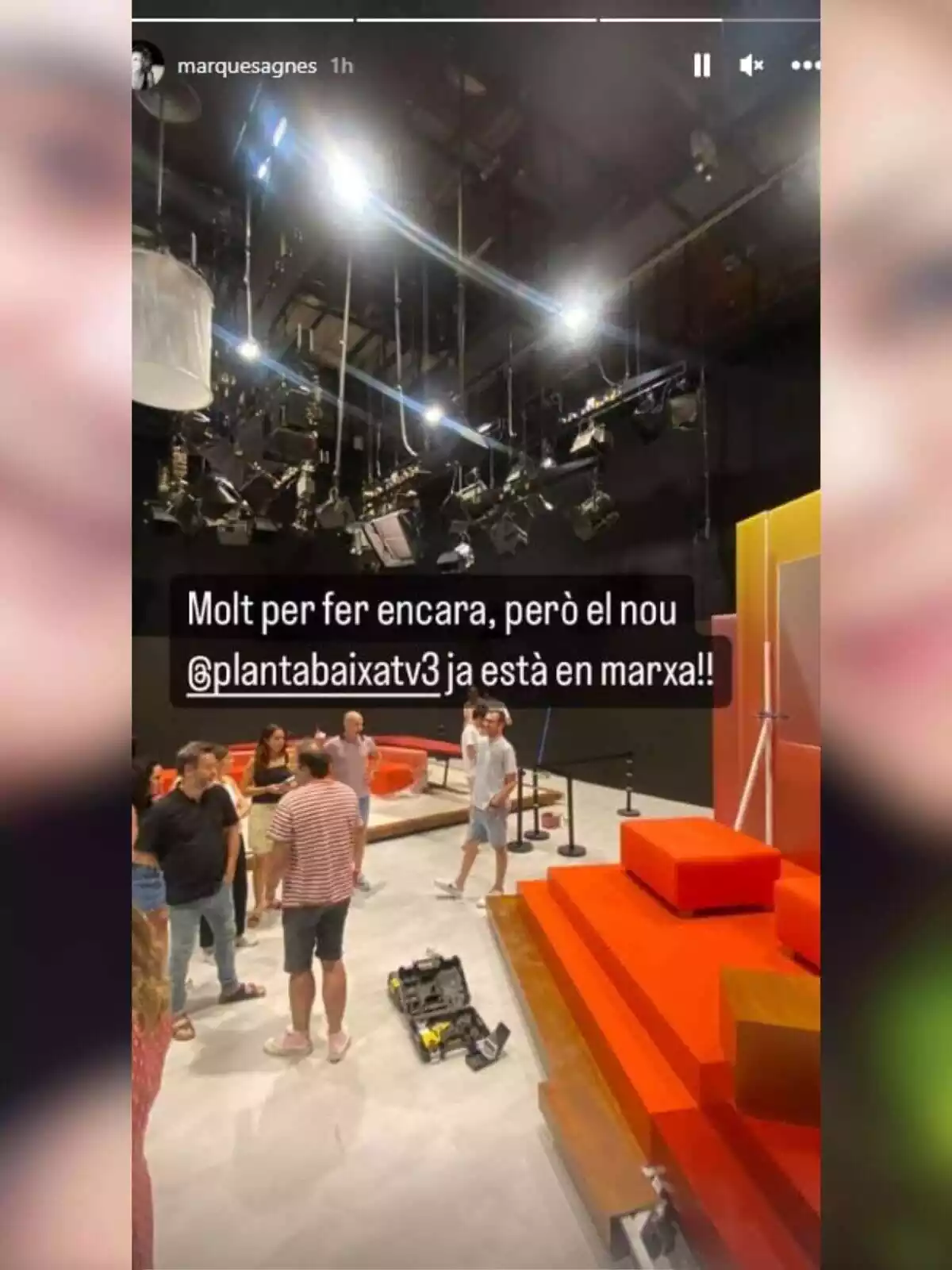 Story d'Agnès Marquès ensenyant el nou plató del 'Planta Baixa' de TV3