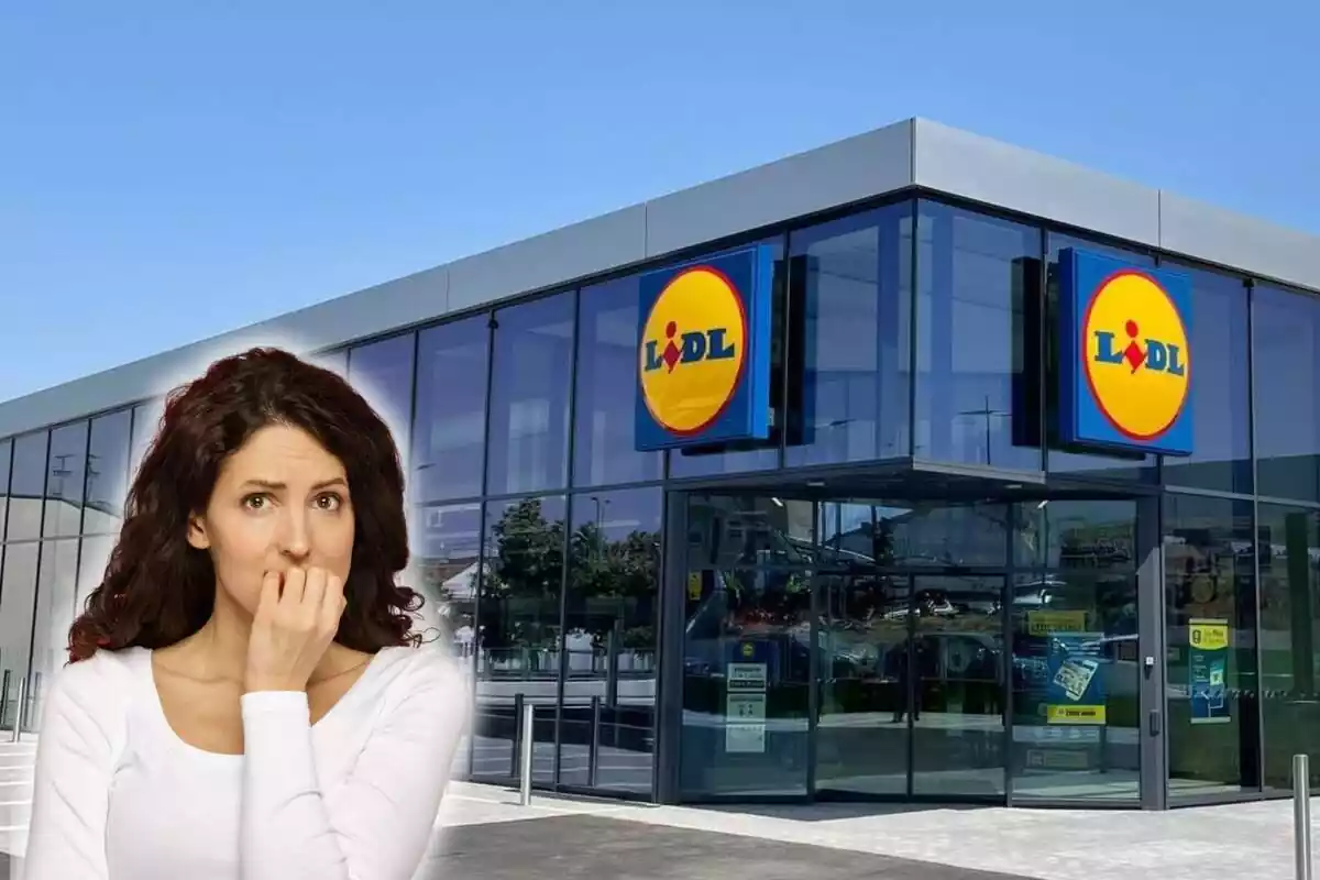 Fotomuntatge de l'exterior d'un supermercat Lidl de fons i al capdavant una persona preocupada