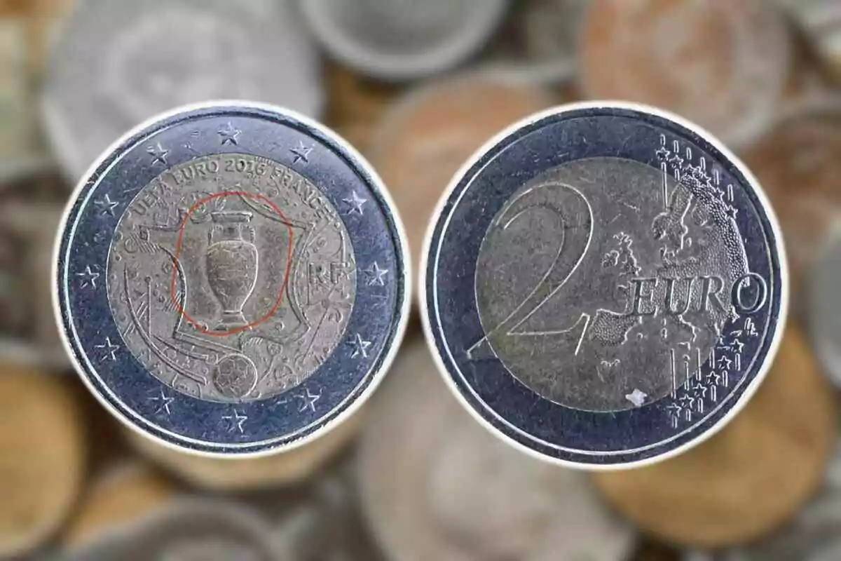 Moneda de 2 euros amb disseny commemoratiu de l'Eurocopa 2016 a França mostrant un trofeu a una banda i el mapa d'Europa a l'altra. Moneda de 2 euros amb disseny commemoratiu de l'Eurocopa 2016 a França mostrant un trofeu a una banda i el mapa d'Europa a l'altra.