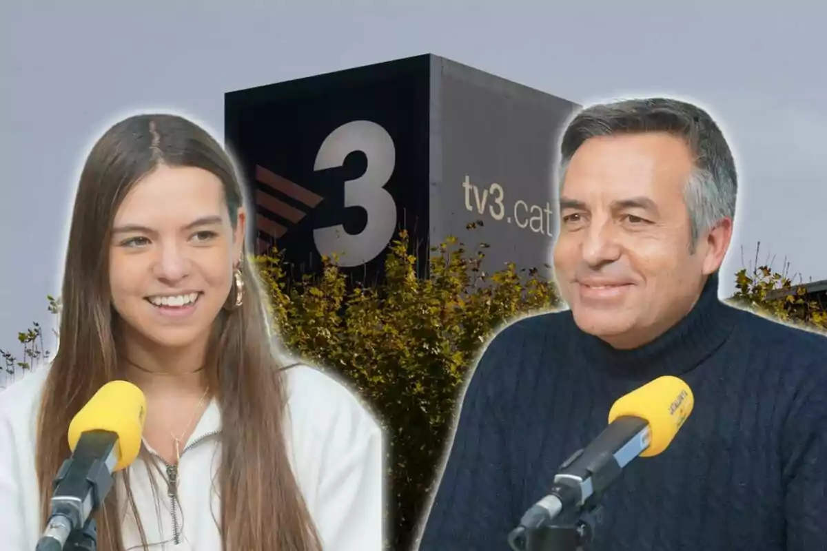 Dues persones davant de micròfons amb el logotip de TV3 al fons.