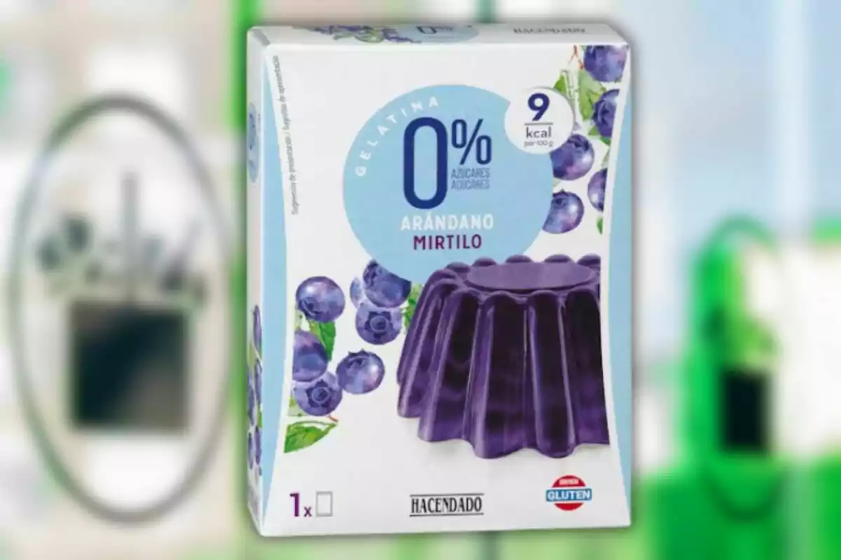 Caixa de gelatina sabor nabius sense sucres afegits de la marca Hacendado, amb 9 kcal per 100 g i sense gluten. Caixa de gelatina sabor nabius sense sucres afegits de la marca Hacendado, amb 9 kcal per 100 g i sense gluten.