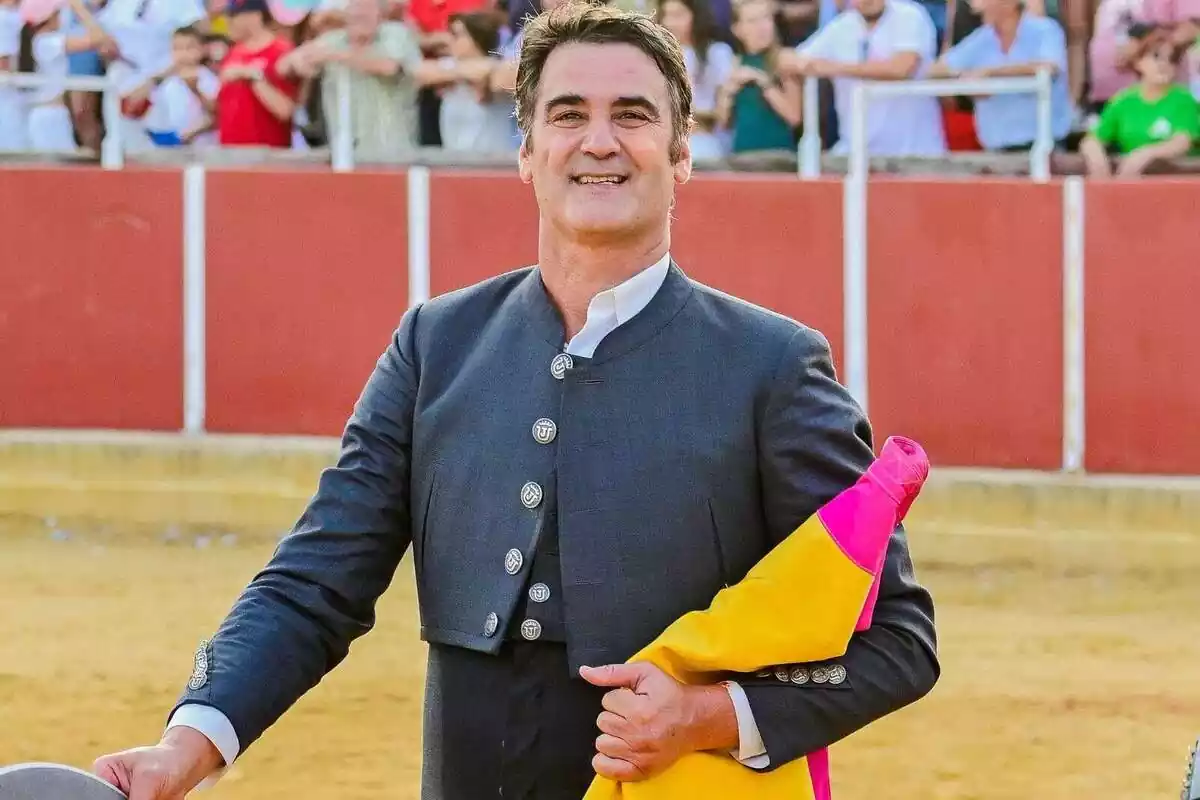 Imatge de Jesulín de Ubrique, molt feliç de nou exercint de torero a les festes patronals de Mozoncillo (Segòvia)