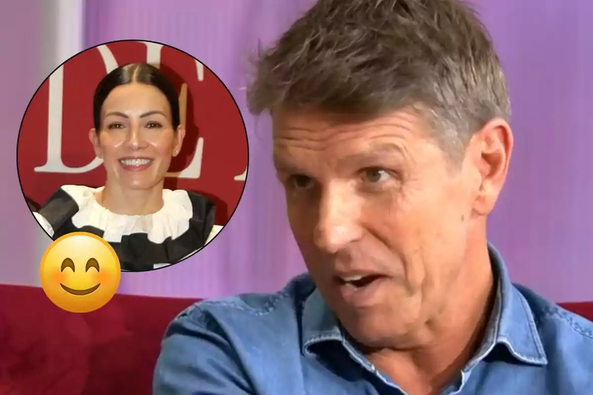 Un home amb camisa texana està parlant mentre una imatge circular d'una dona somrient apareix a la cantonada superior esquerra al costat d'un emoji somrient.
