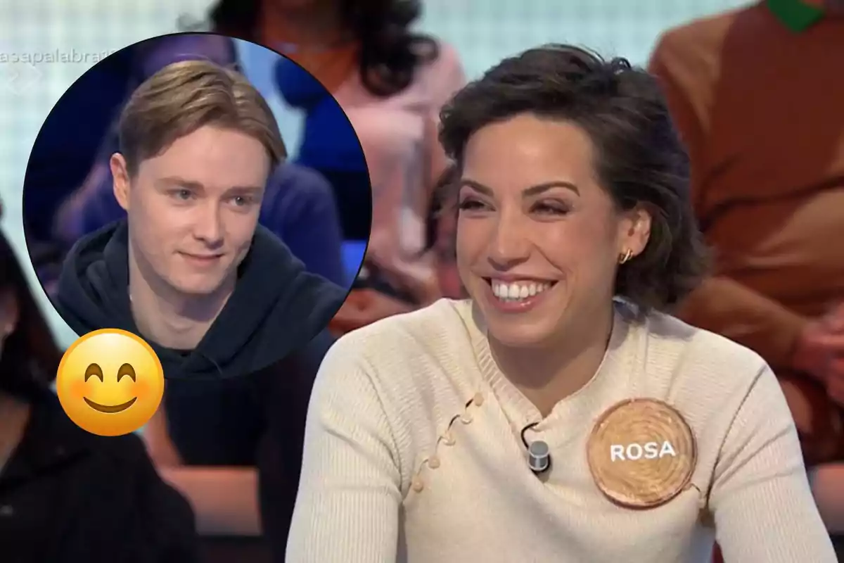 Una dona somrient en un programa de televisió amb un home en un requadre circular i un emoji somrient.