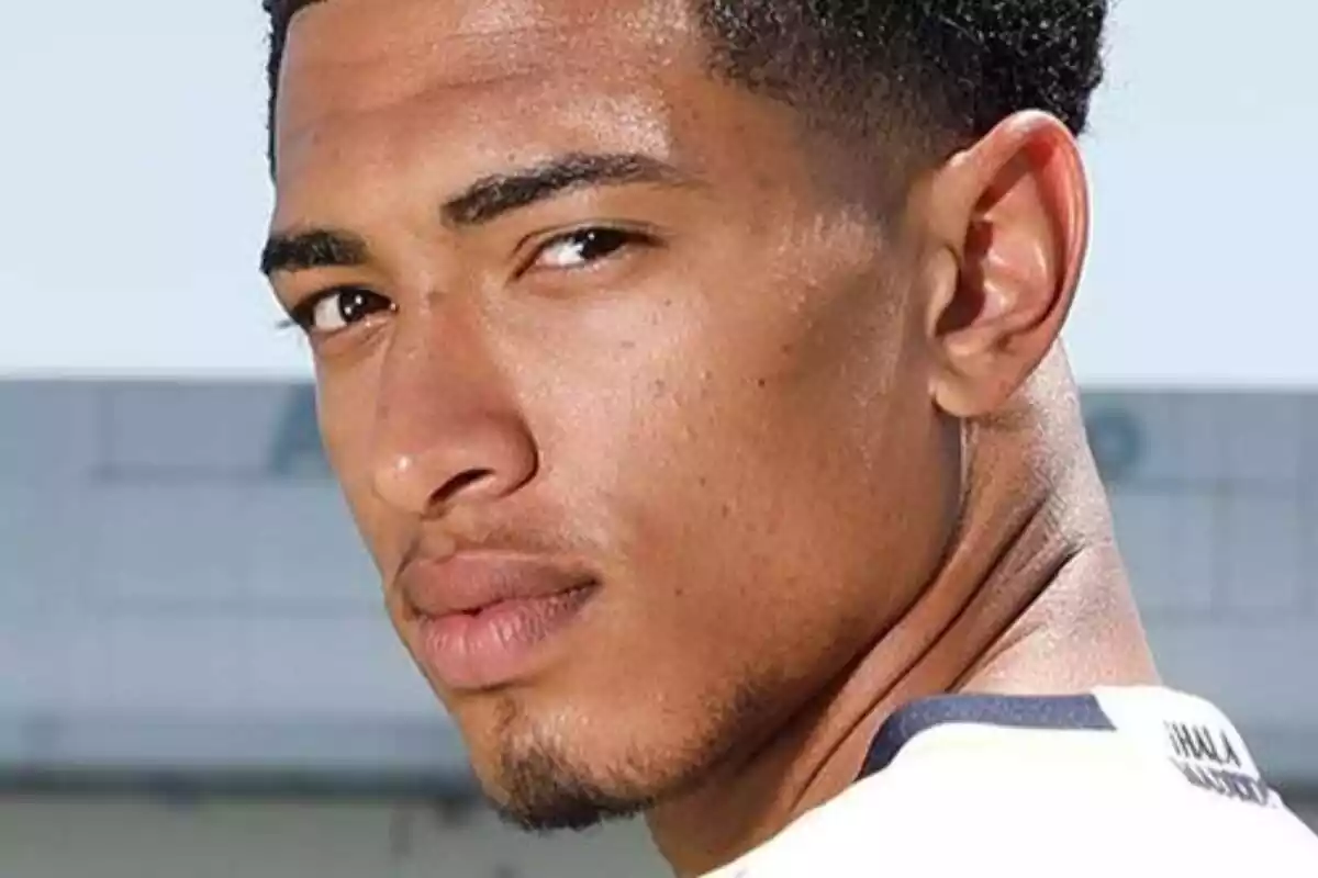 Jude Bellingham de espaldas Jude Bellingham de espaldas