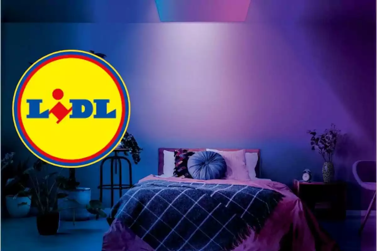 Un dormitori il·luminat amb llums de colors i el logotip de Lidl superposat a la cantonada esquerra.