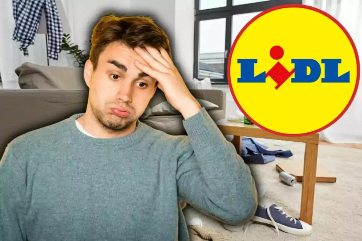 Un home amb expressió preocupada es toca el front mentre està assegut en una sala desordenada, amb el logotip de Lidl al costat.