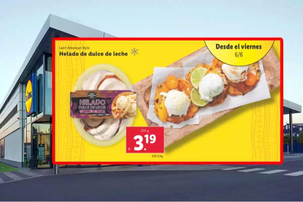 Cartell publicitari de gelat de dolç de llet amb una promoció a l’entrada d’un supermercat Lidl, mostrant el producte i unes postres decorades amb gelat, rodanxes de llima i fruites, sobre un fons groc. Cartell publicitari de gelat de dolç de llet amb una promoció a l’entrada d’un supermercat Lidl, mostrant el producte i unes postres decorades amb gelat, rodanxes de llima i fruites, sobre un fons groc.