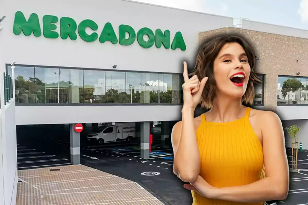Façana d’un supermercat Mercadona amb una dona somrient que assenyala cap amunt