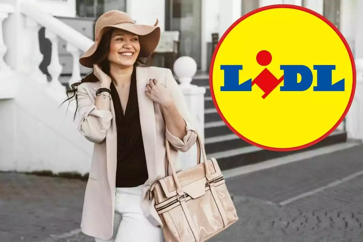 Una dona somrient amb barret i bossa beix, al costat del logotip de Lidl.