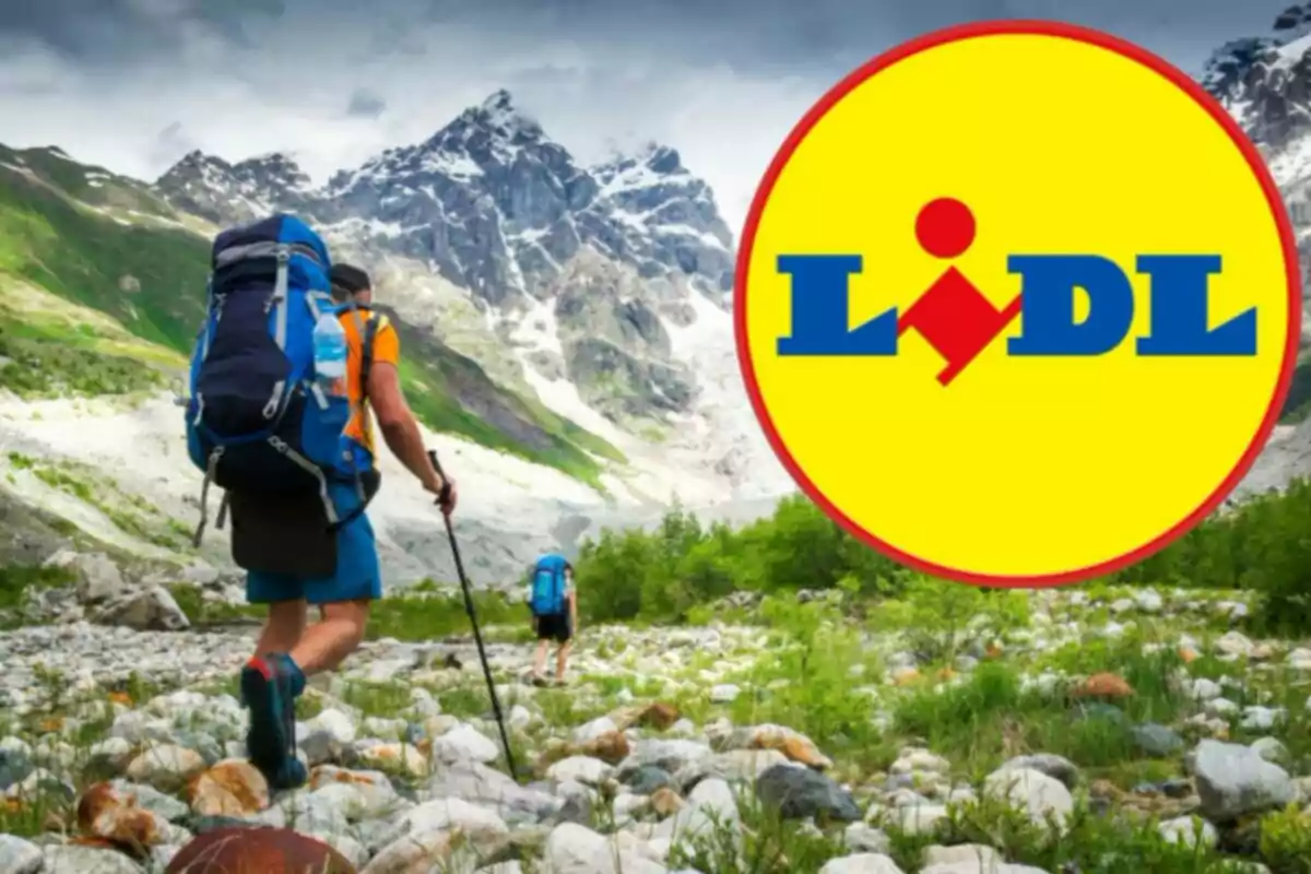 Persona fent senderisme en un paisatge muntanyós amb el logotip de Lidl superposat.